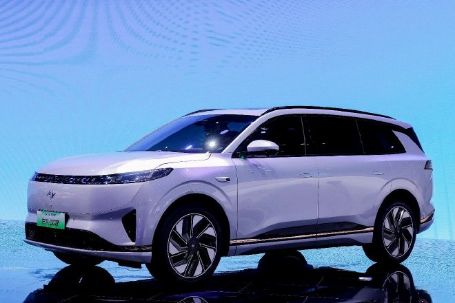 2024 Beijing Auto Show: Dongfeng Yipai e π 008 officially debuted